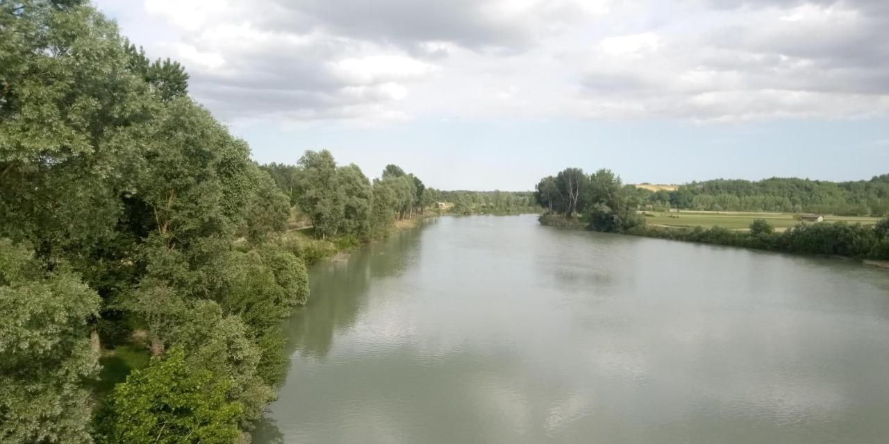 Casa Appartamento Vacanze La Fermata Delle Rondini Castello di Annone Екстериор снимка