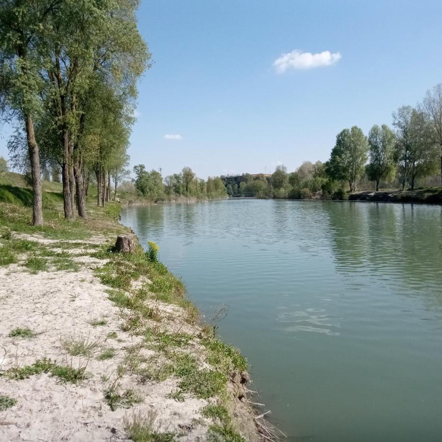 Casa Appartamento Vacanze La Fermata Delle Rondini Castello di Annone Екстериор снимка