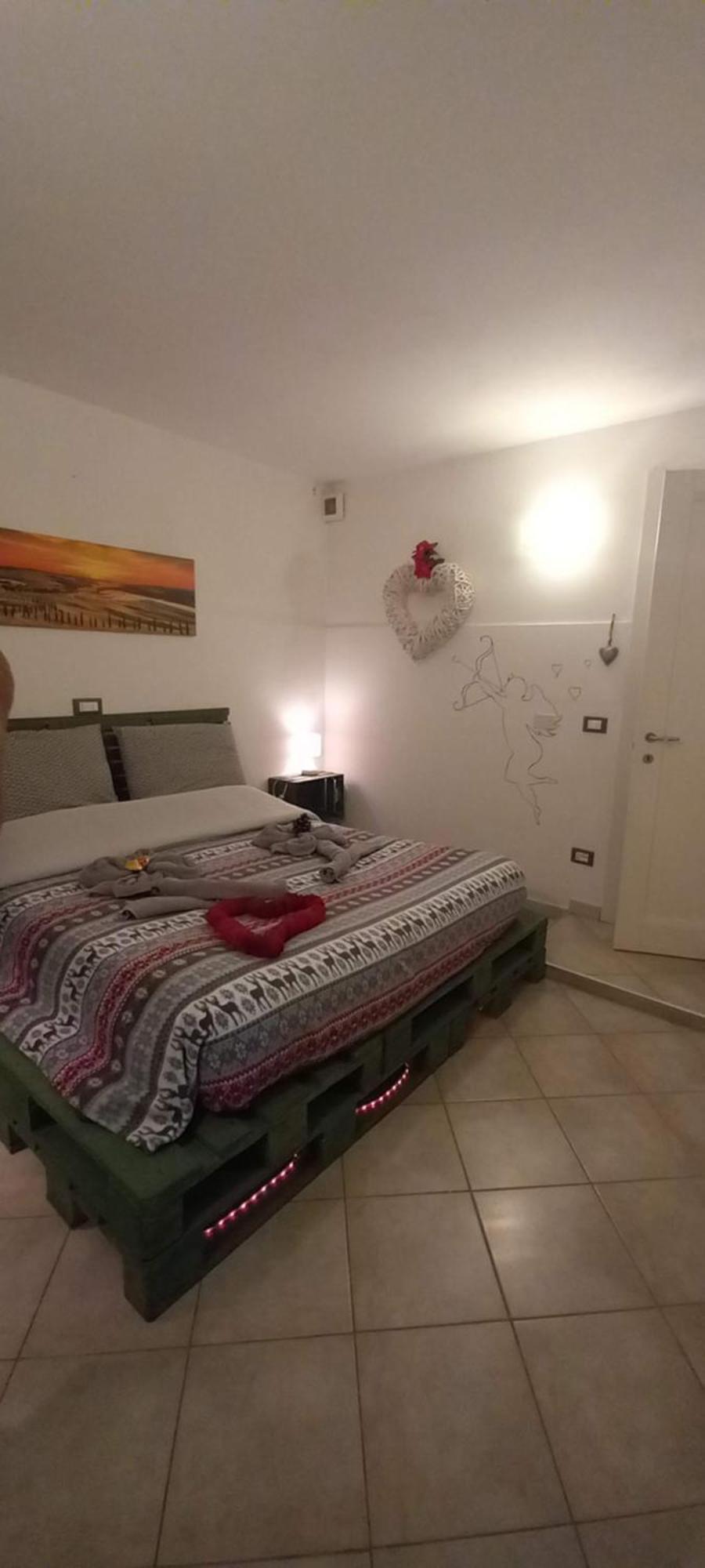 Casa Appartamento Vacanze La Fermata Delle Rondini Castello di Annone Екстериор снимка