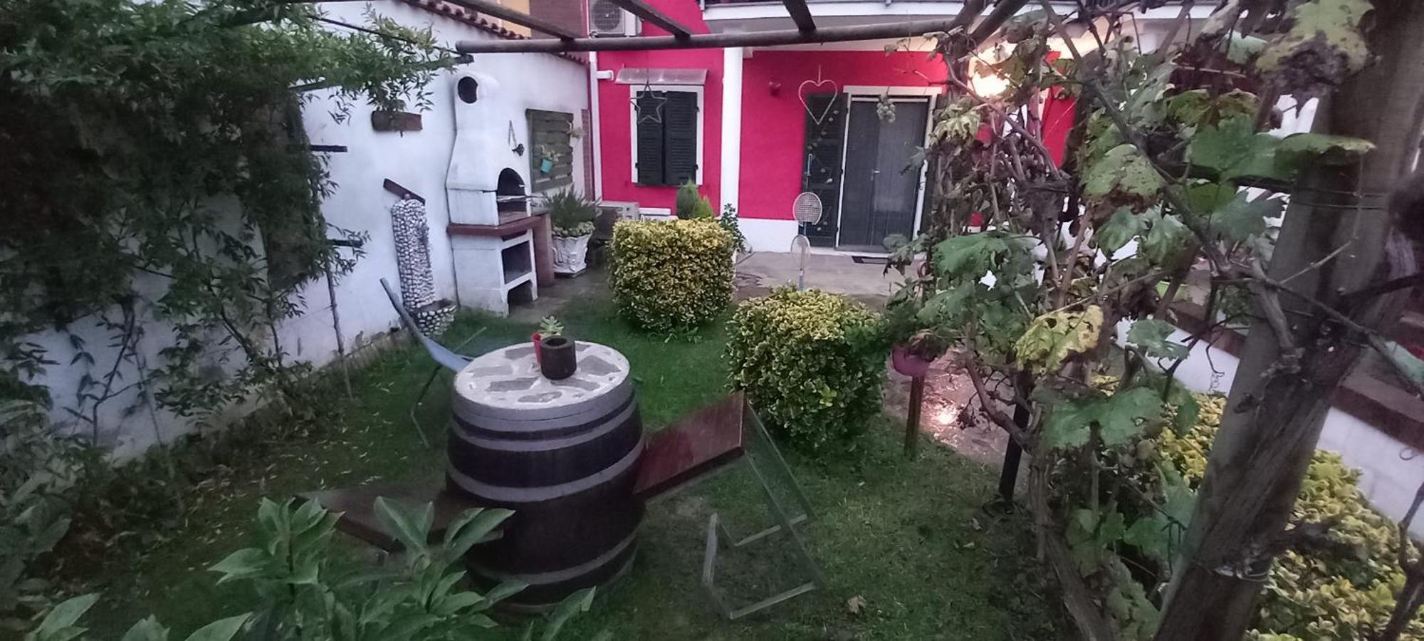Casa Appartamento Vacanze La Fermata Delle Rondini Castello di Annone Екстериор снимка